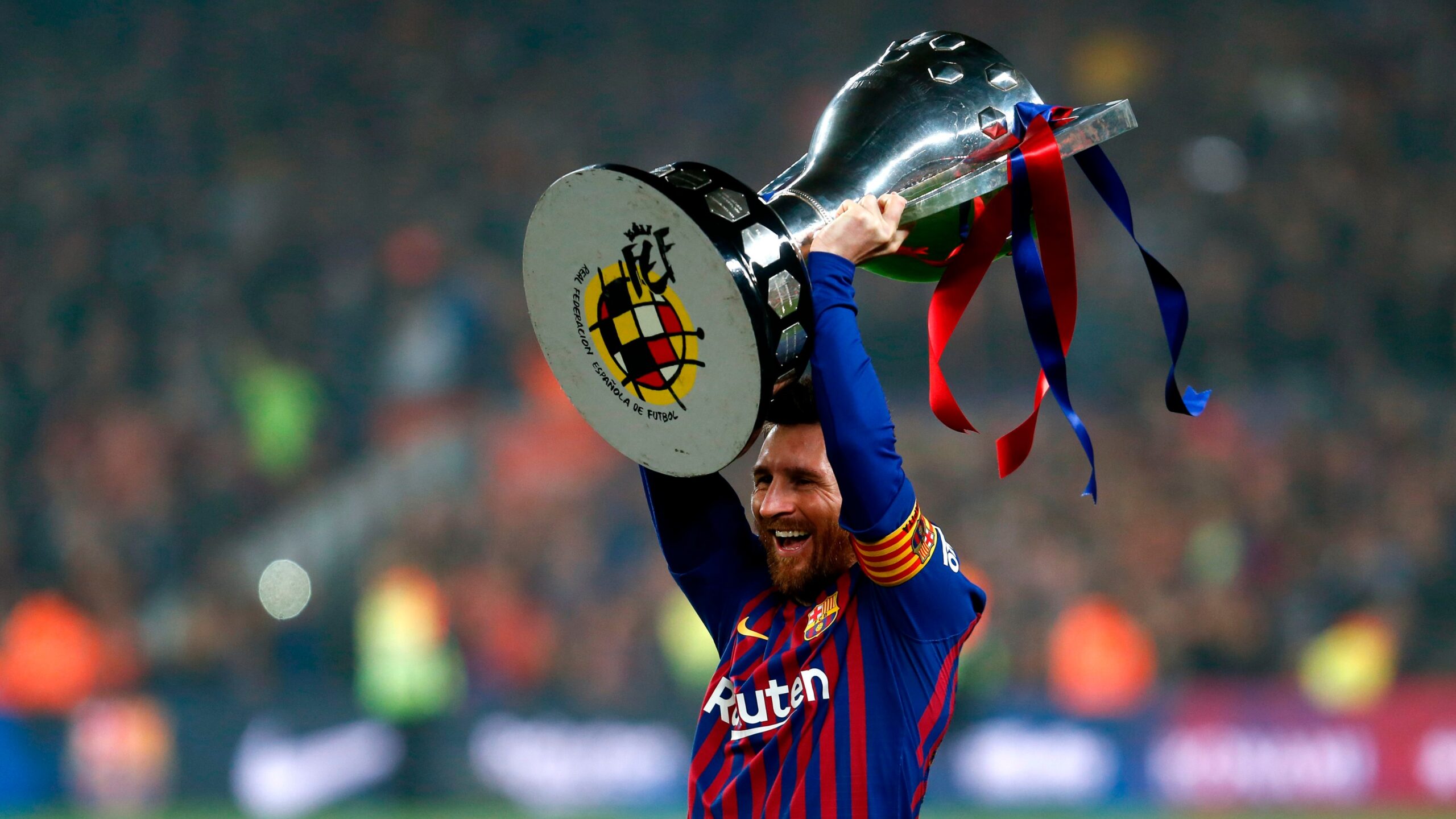 Messi La Liga Trophy